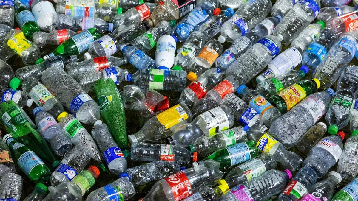 Centre mandates 40% recycled PET in food packaging to accelerate its adoption