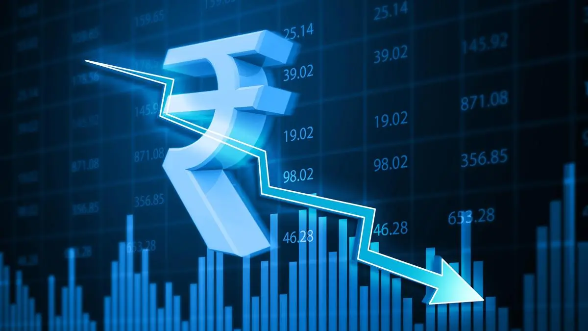 Rupee may slip past 96/$ as US-Iran worries keep flows and mood weak