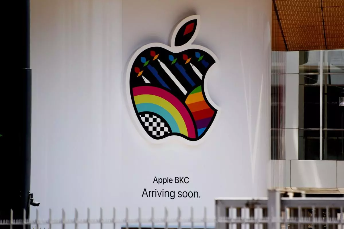 apple retail store logo