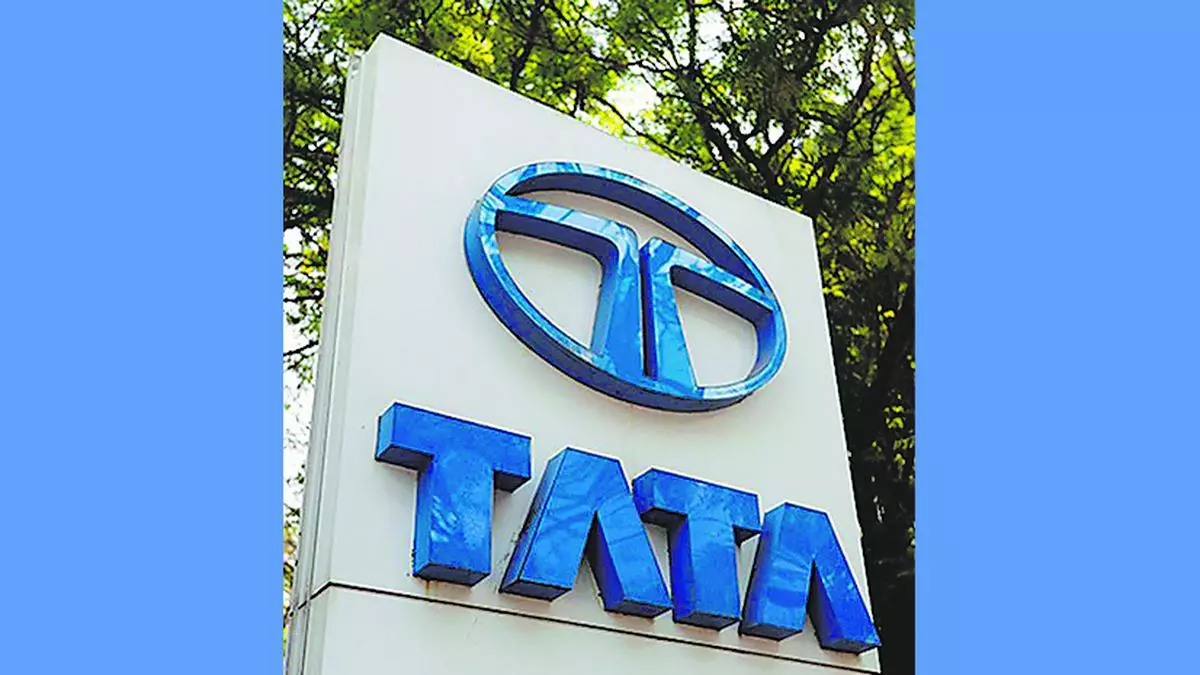 Tata Motors shares: Should you buy as carmaker returns to profit in Q3  after 7 quarters? | Mint