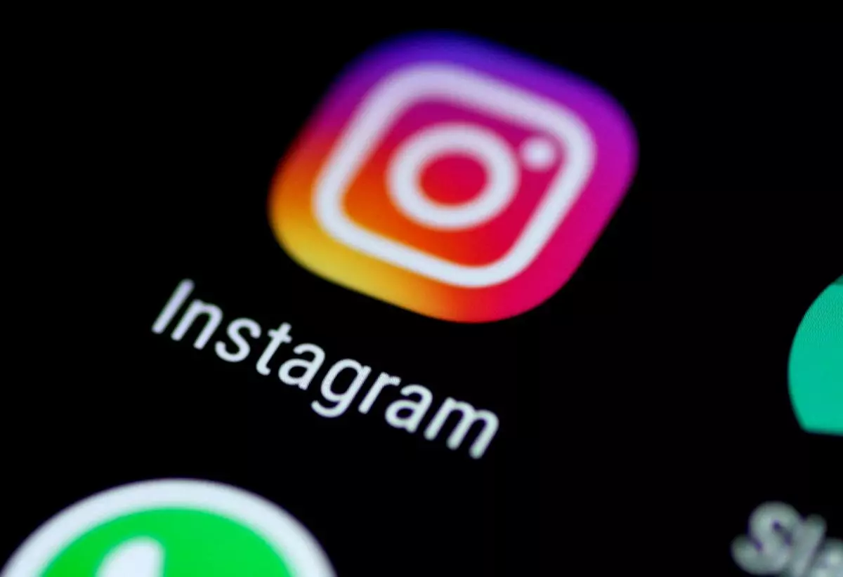 Instagram users can post stories up to 60 seconds