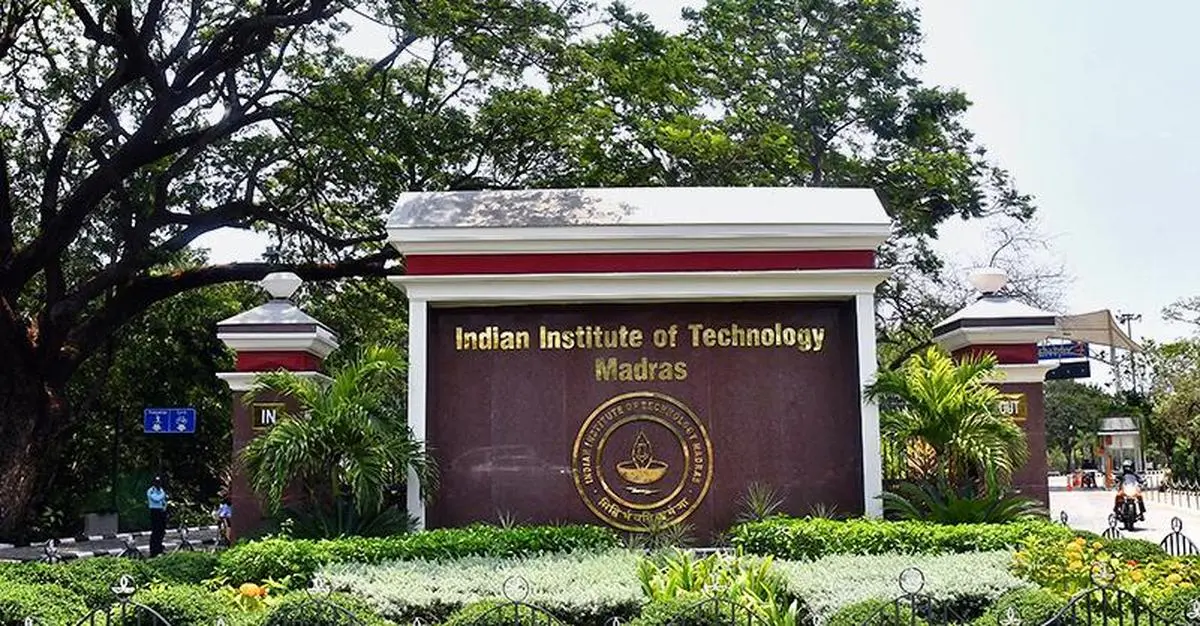 thehindubusinessline.com - TN's minister for Artificial Intelligence, IT and Digital Services visits IIT-Madras Research Park