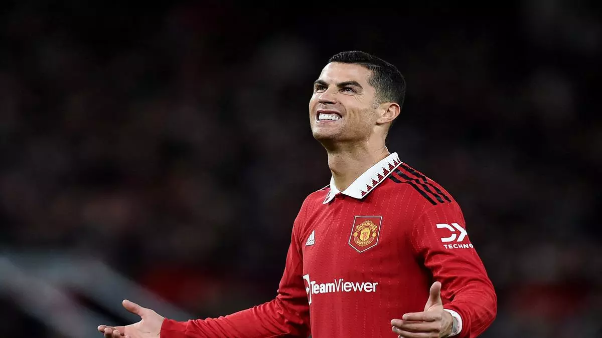 Manchester United on X: Cristiano Ronaldo is to leave Manchester United by  mutual agreement, with immediate effect. The club thanks him for his  immense contribution across two spells at Old Trafford. #MUFC /