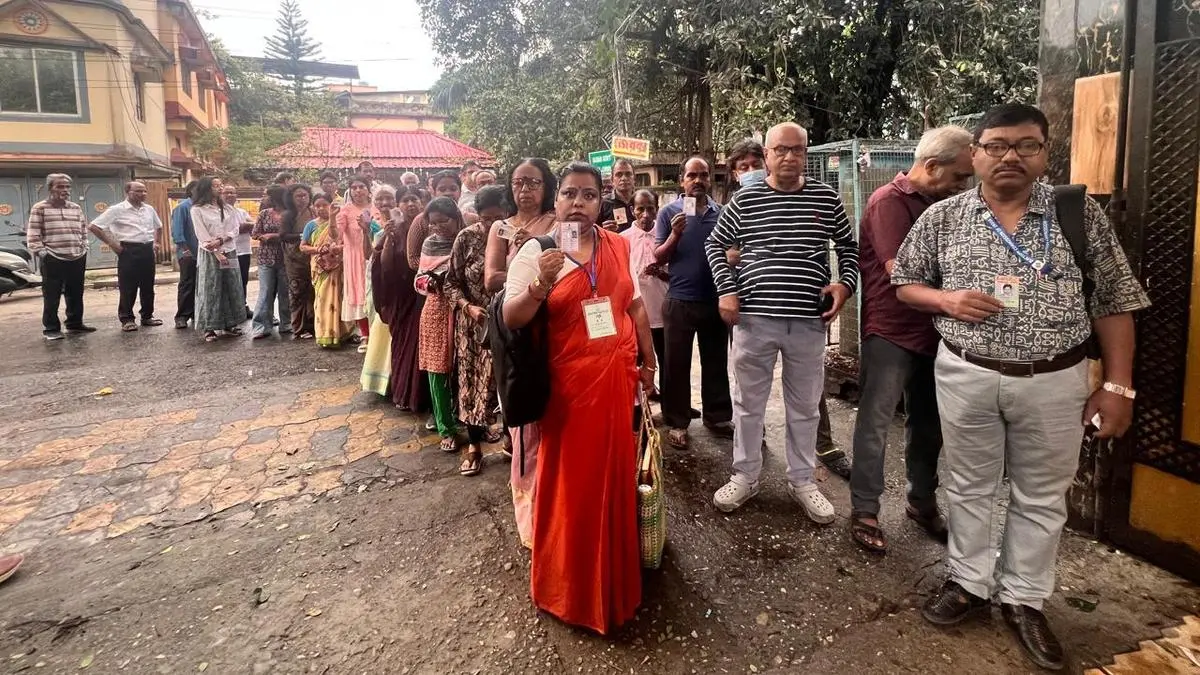 West Bengal Election 2026 Highlights: Clashes erupt in Murshidabad over bomb attack; 3 pm voter turnout in Bengal at 78.77% West Bengal Election 2026 Highlights: Clashes erupt in Murshidabad over bomb attack; 3 pm voter turnout in Bengal at 78.77%