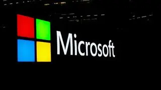  Microsoft warned staff in H-1B status to remain in the US to avoid reentry denial and advised H-4 dependents to do the same. 