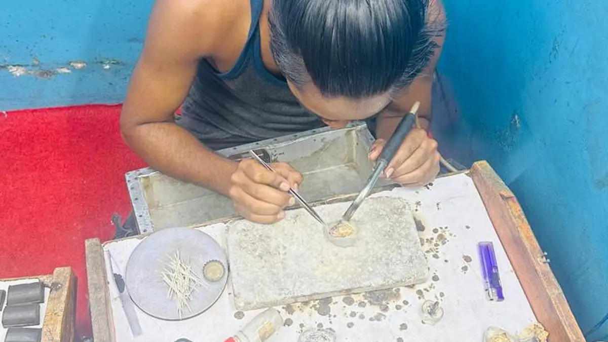 Meerut’s Sarafa Bazar suffers and sulks at Modi’s call to curb gold purchase? — GLOBAL — ERYU PROJECT
