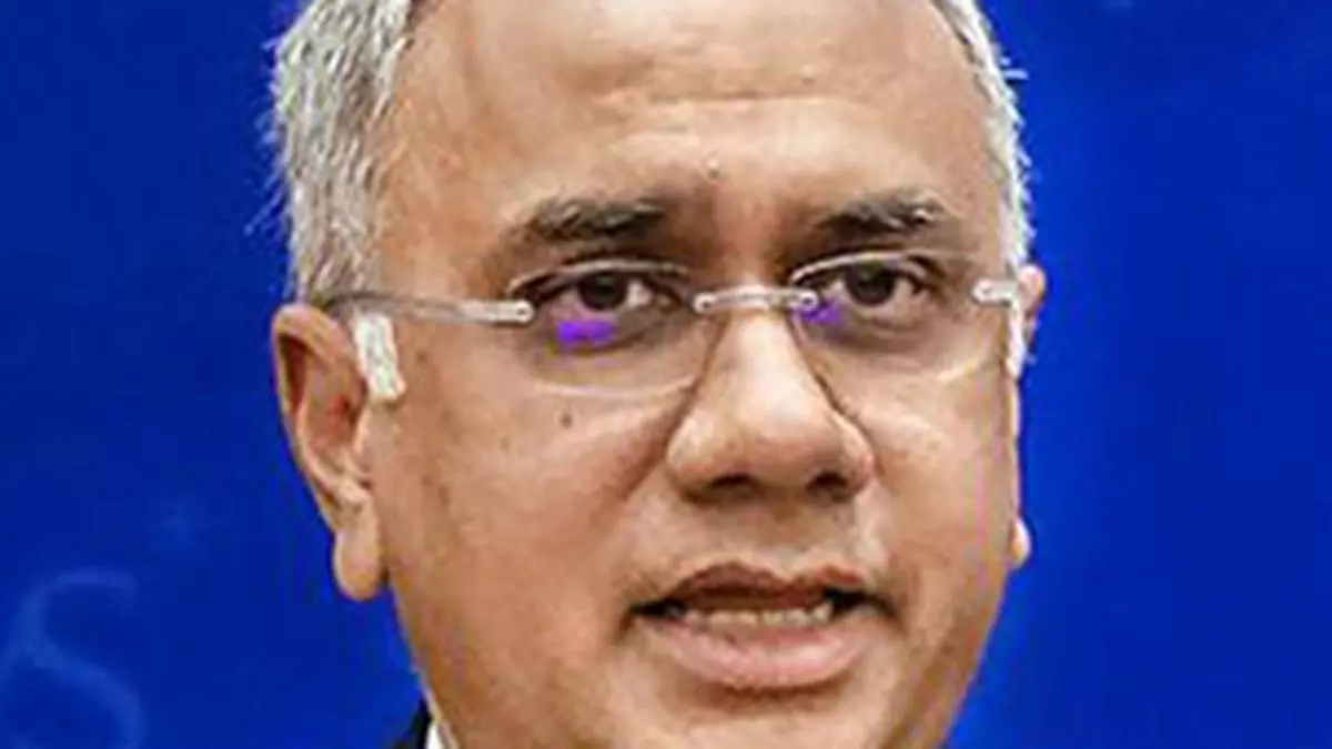 Infosys Ceo Pays Lakh To Settle Alleged Insider Trading Case The