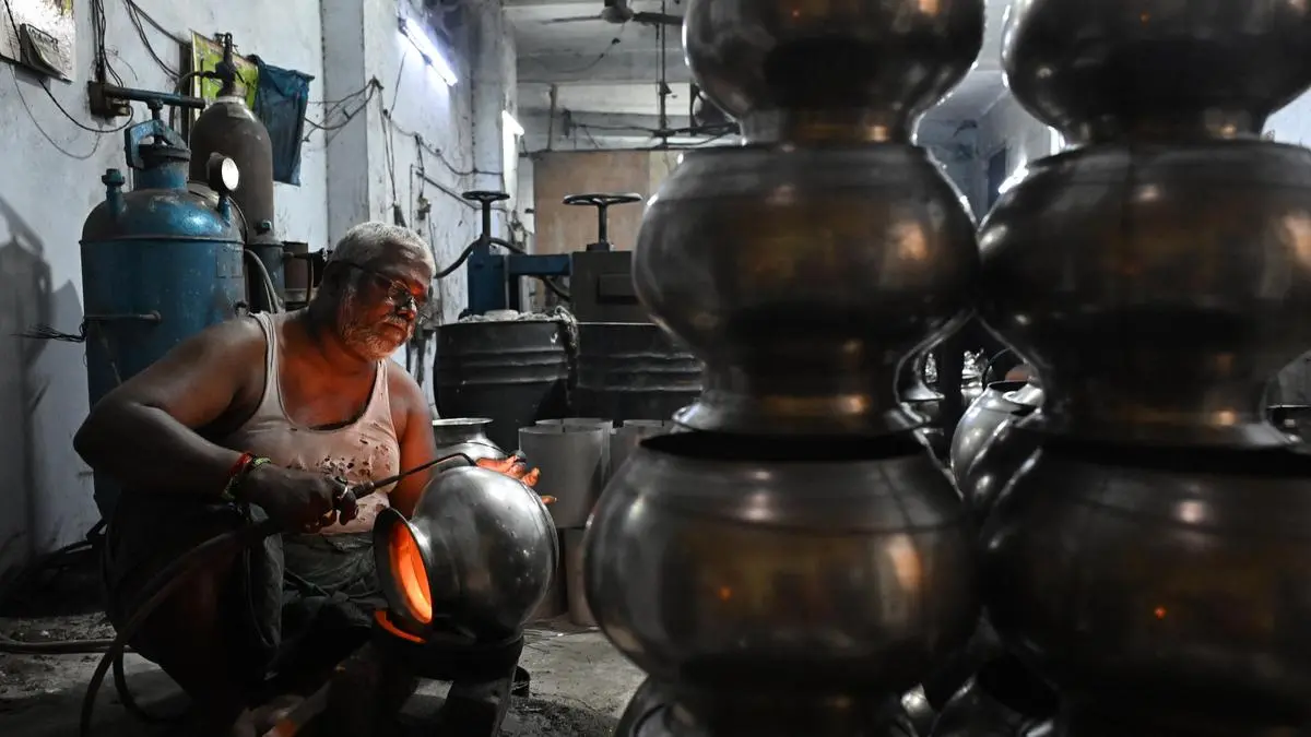 MSME manufacturing sector expands in Jan-March period but growth moderates amid West Asia crisis: PHDCCI survey