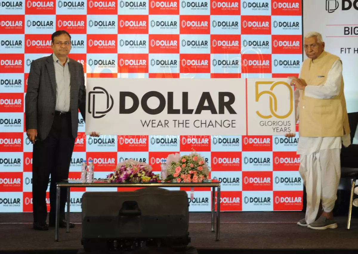 Vinod Kumar Gupta (left), MD, Dollar Industries, and Dion Dayal Gupta, Founder & Chairman Emeritus, at the launch of a logo on the occasion of completing 50 years 