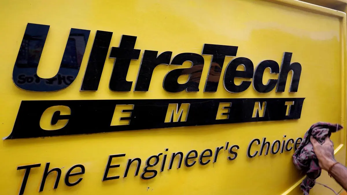 UltraTech 2352 Containment Tray: With Grate, Yellow