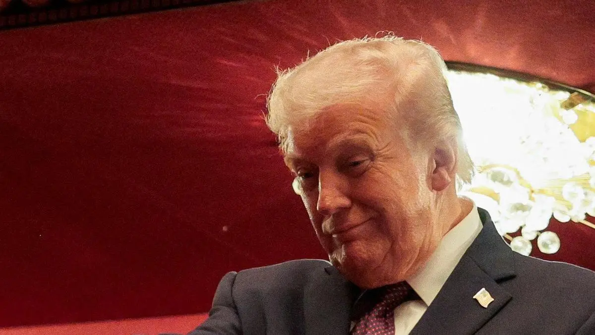 Trump issues fiery new threat against Iran over Strait of Hormuz crisis