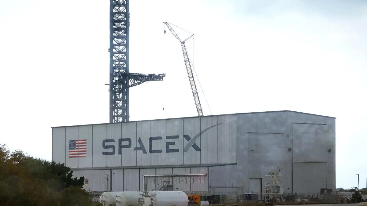SpaceX plans retail-heavy IPO aiming for $75 billion and $1.75 trillion valuation
