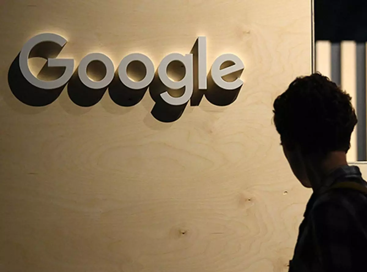 Google: sekarang sesuaikan widget pencarian di Android