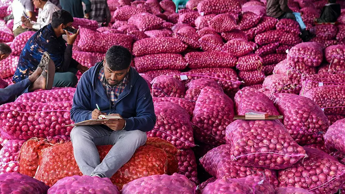 The role of collateral management in reducing risks in agricultural supply chains