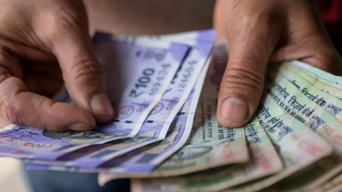 Structural shift in bank deposits sees decline in savings deposits share and increase in term deposits