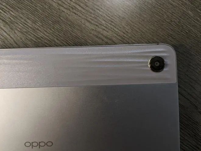 The Pad Air has an 8 MP rear camera and a 5 MP front camera The Pad Air has an 8 MP rear camera and a 5 MP front camera