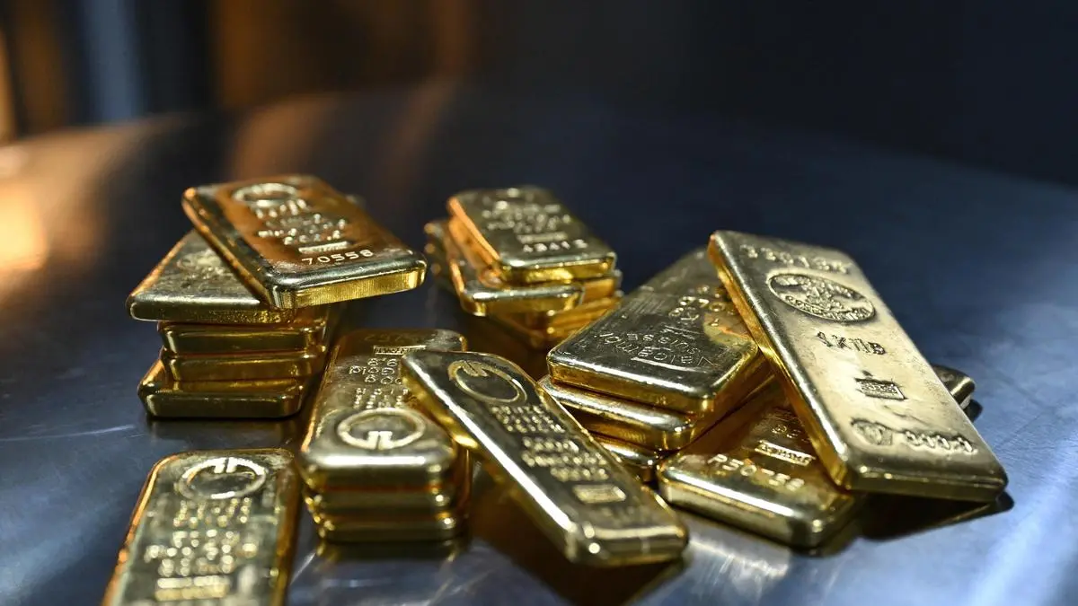 Gold falls on oil-driven inflation worries as US–Iran peace talks falter