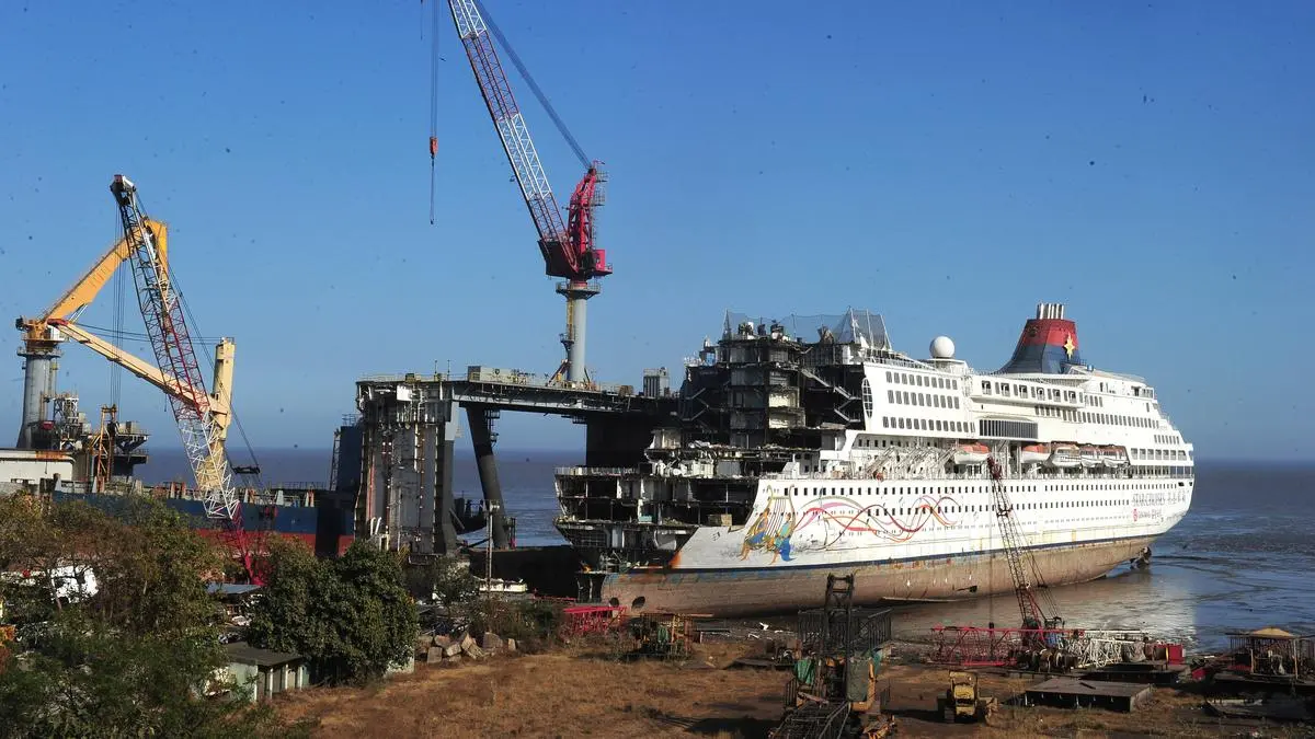 Alang’s shipbreaking yard makes more space for dying ships The Hindu