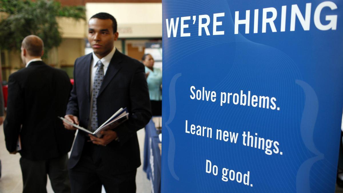 Low Jobless Claims are a Warning Sign of Economic Paralysis