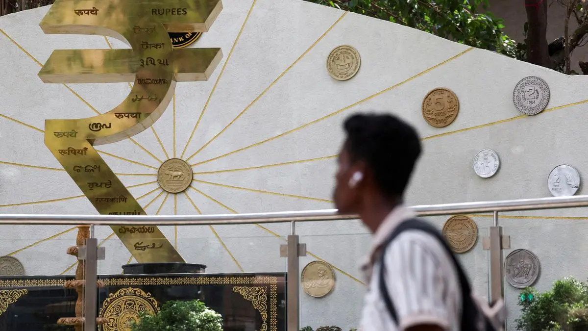 RBI introduces Benchmark Issuance Strategy for market borrowings for 9 States on pilot basis