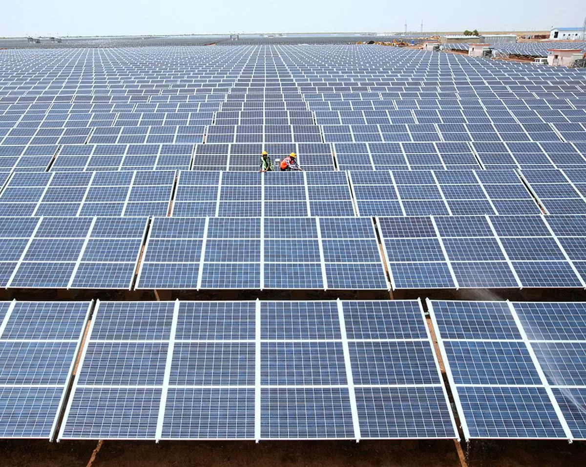 КПД солнечных электростанций. Highest number of Solar Power installations. Производство солнечных панелей