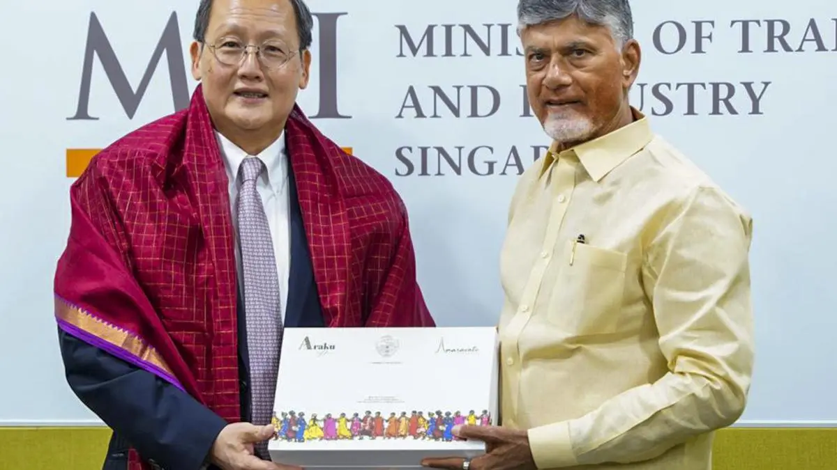 AP likely to collaborate with Singapore on advanced port technology
