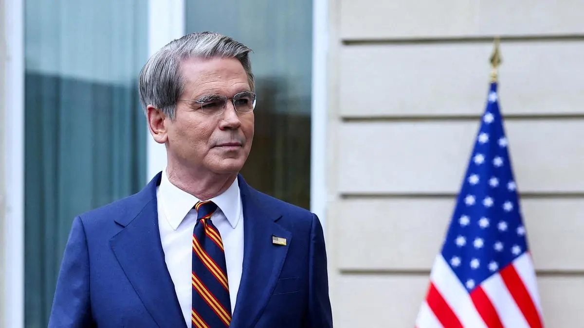 US lifts sanctions on Iranian oil at sea for one month