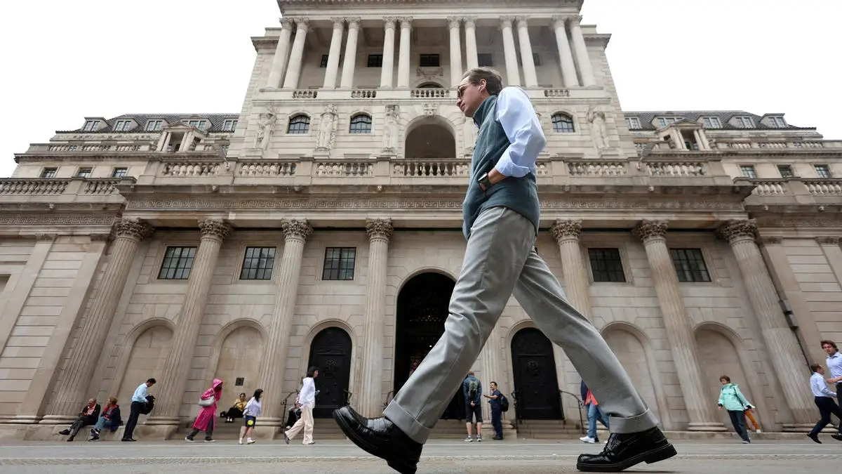 Stretched AI valuations, Fed credibility concerns raise risk of market correction: BoE