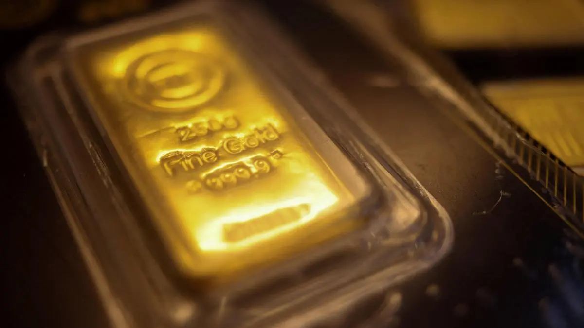 Gold falls on oil-driven inflation fears; US-Iran developments in focus