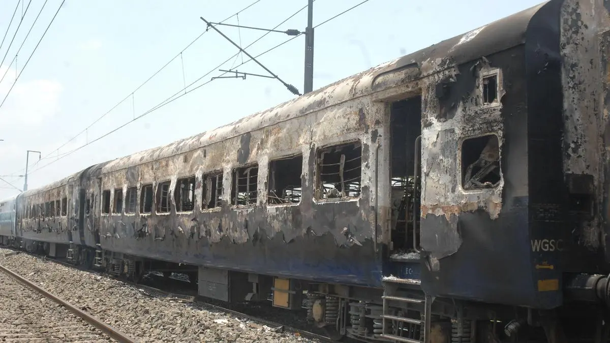 Fire breaks out inside train in Bihar's Sasaram, no casualties reported