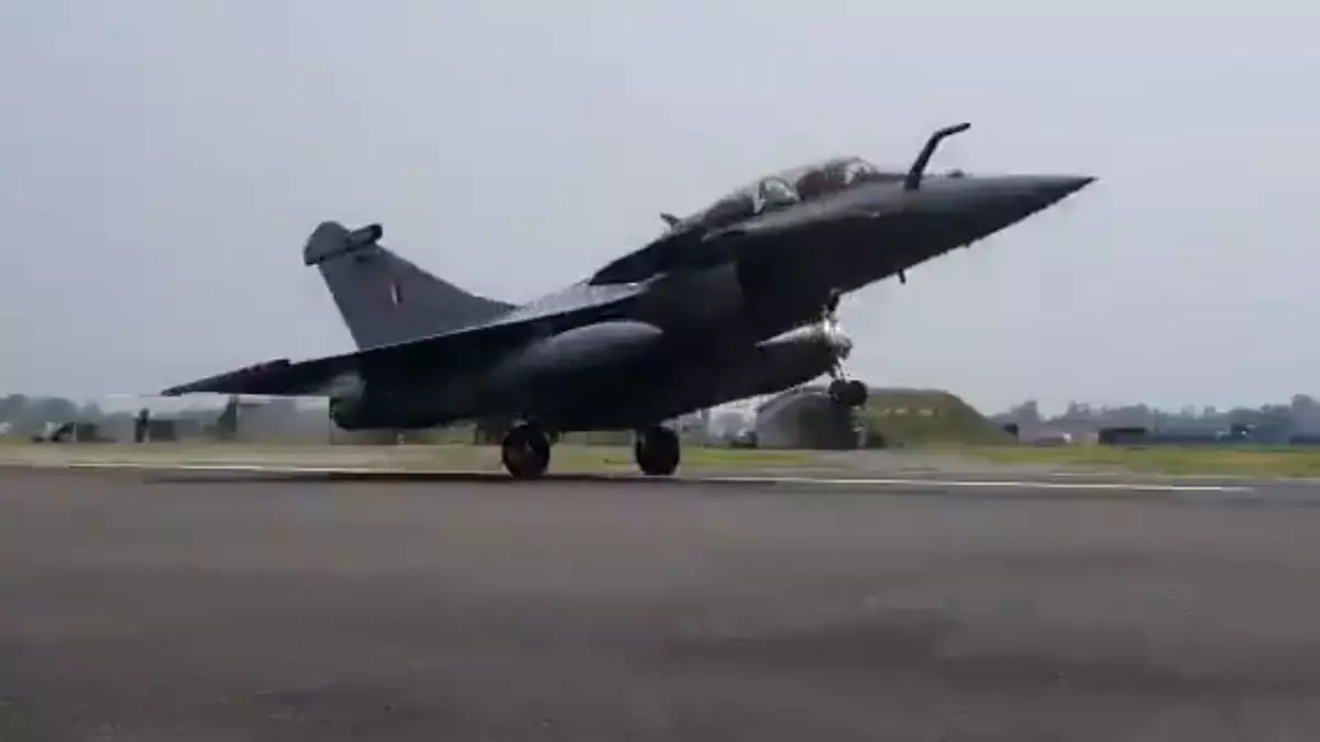 5 Rafale jets arrive in India in a boost to IAF’s combat capability ...