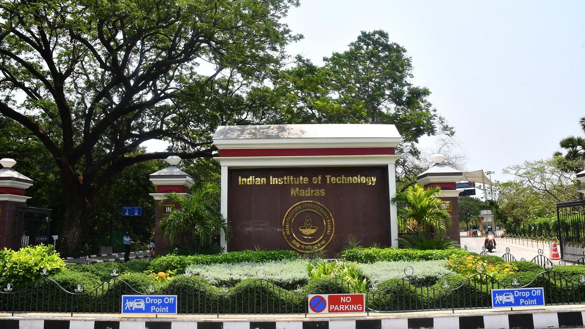 IIT-Madras incubated Plugzmart launches EV platform to link chargers across networks