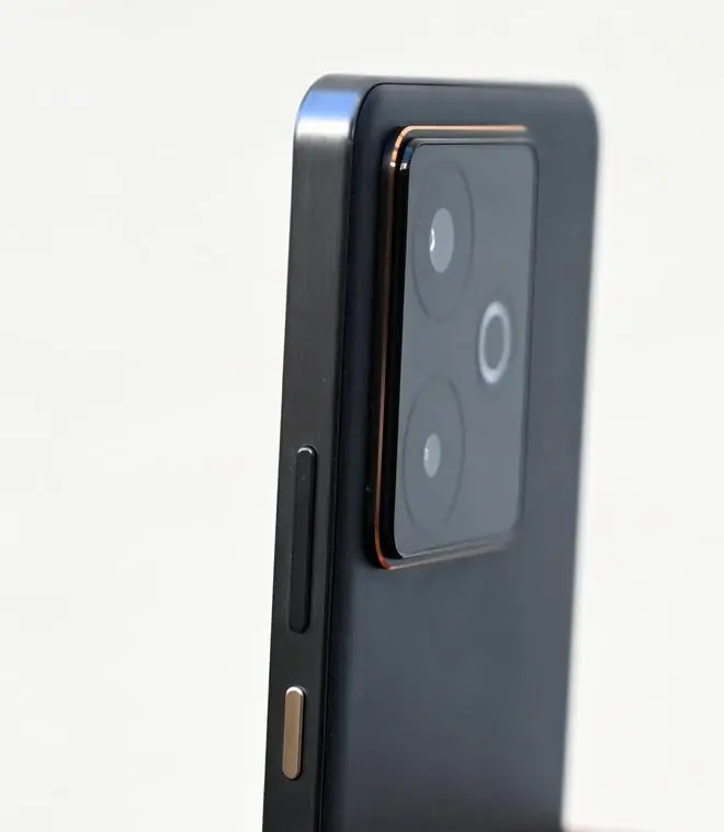 Realme GT 7T Realme GT 7T