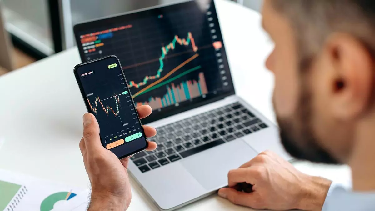 Stock Market Live Updates 21 August 2024: Sensex, Nifty trade flat in listless session; analysts anticipate profit-taking