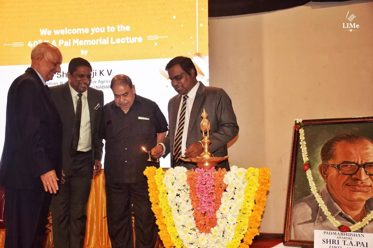 Shaji KV (right), Chairman of NABARD, inaugurating the 40th TA Pai Memorial Lecture of TAPMI, in Manipal. HS Ballal (left), Pro-Chancellor of Manipal Academy of Higher Education (MAHE), Madhu Veeraraghavan (second from left), Pro Vice-Chancellor (Management, Law, Humanities and Social Sciences) of MAHE and Director of TAPMI, and U Satish Pai (second from right), Chairman Manipal Media Network, are seen.