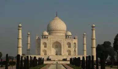 Taj Mahal to get continuous power supply from solar plant - The Hindu  BusinessLine