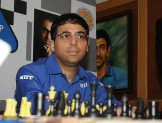 Viswanathan Anand survives a scare against Anish Giri