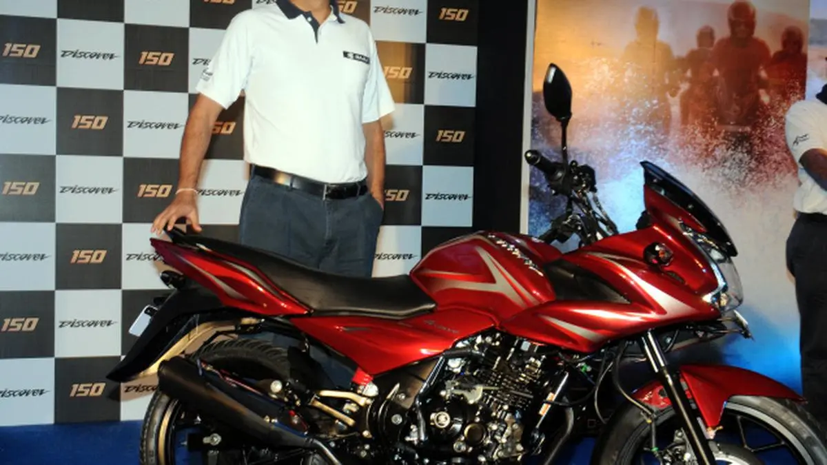Bajaj launches Discover 150 to steer clear of scooters The Hindu BusinessLine