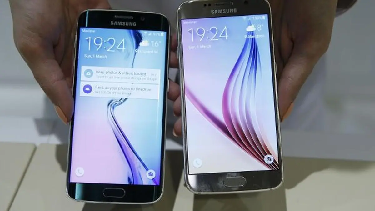 Samsung unveils sleek new Galaxy S6 phones - The HinduBusinessLine