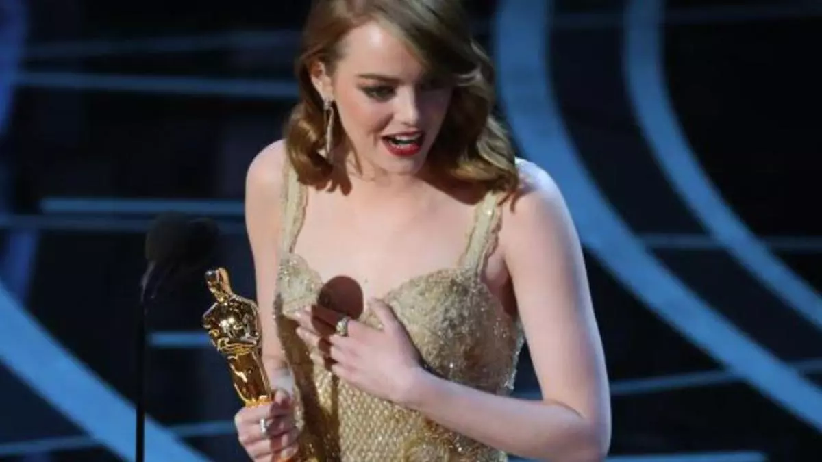 Emma Stone Wins Best Actress SAG Award for 'La La Land