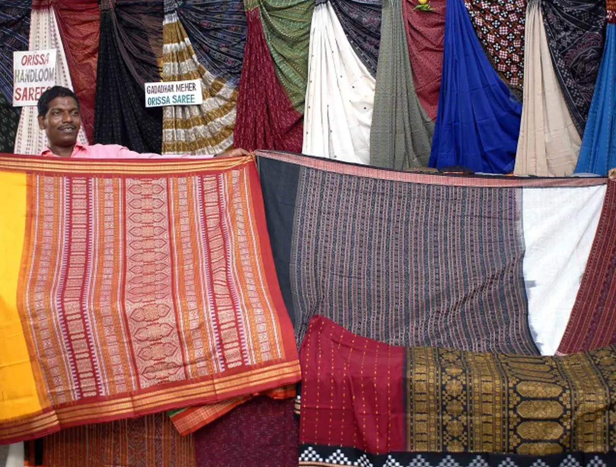 Odisha Govt Weaves Plan For Global Branding Of Odia Handlooms