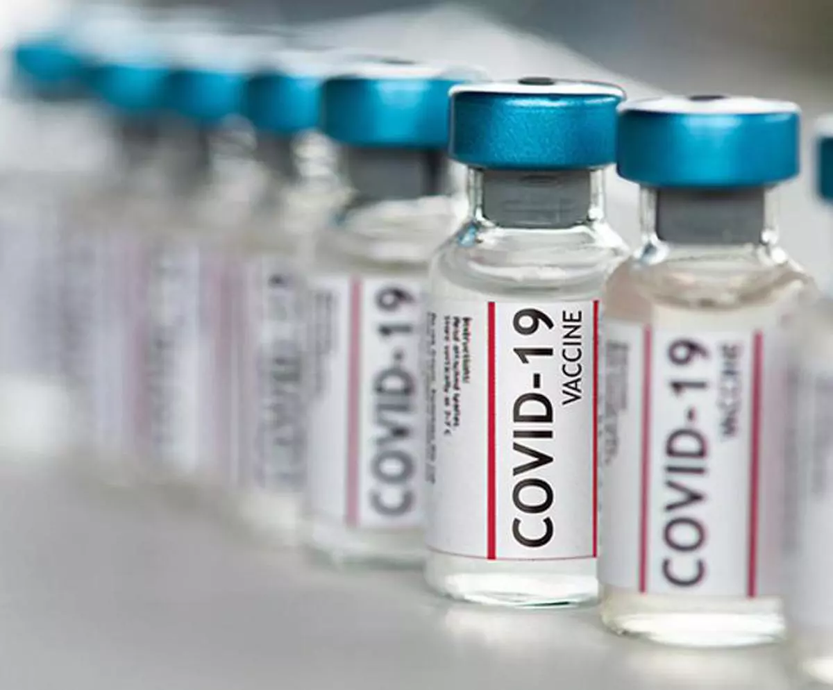 COVID वैक्सीन लेने के लिए कर्मचारियों को मजबूर नहीं कर सकता कोई संस्थान No organization can force employees to take COVID vaccine