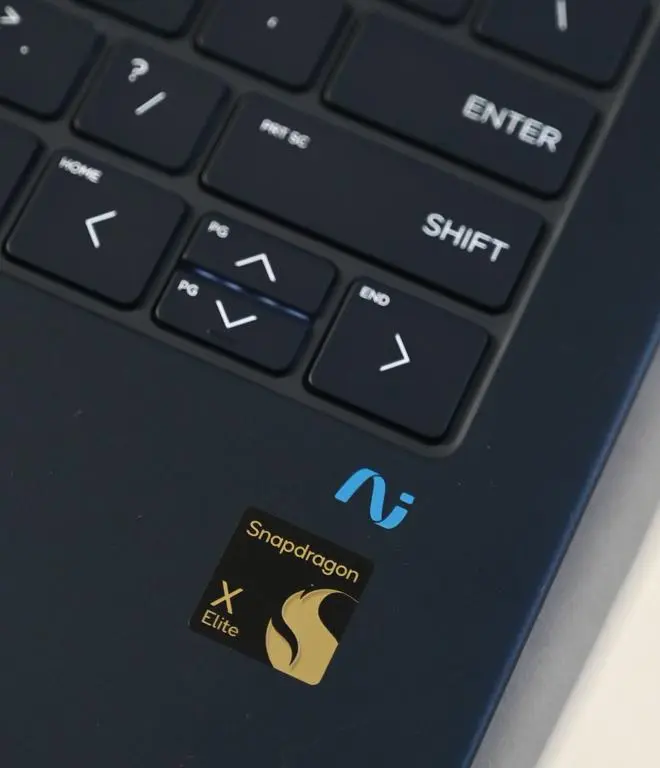 Powered by the Snapdragon X Elite X1E-78-100 processor (up to 3.4 GHz, 12 cores), 16 GB of memory and a 1 TB SSD, the EliteBook Ultra delivers strong performance. Powered by the Snapdragon X Elite X1E-78-100 processor (up to 3.4 GHz, 12 cores), 16 GB of memory and a 1 TB SSD, the EliteBook Ultra delivers strong performance.