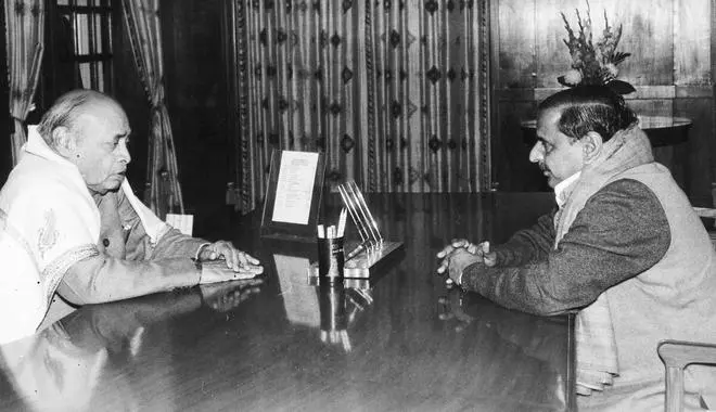 In this file photo, the then Prime Minister PV Narasimha Rao is holding talks with Mulayam Singh Yadav (who was the Chief Minister of Uttar Pradesh at that time) in New Delhi on December 10, 1993. (The Hindu archives)