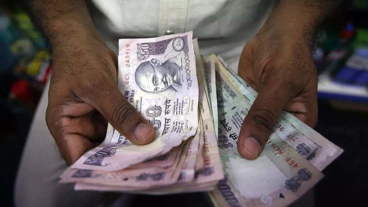 FPIs begin New Year in sell-off mode; withdraw ₹5,900 cr from equities in a week