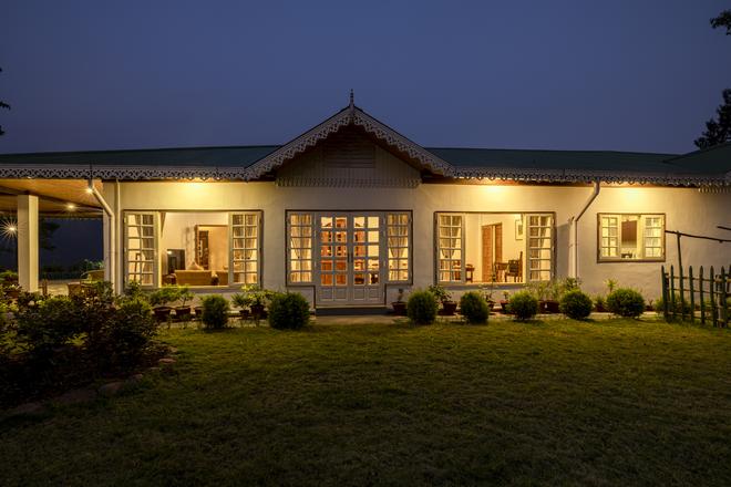 The old Makaibari Bungalow used to be the home of the Swaraj (Rajah) Banerjee family, the legendary founders of the estate. Now, it’s a homestay