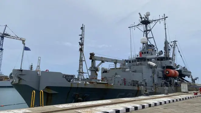 USNS Salvor docked at the L&T Shipyard in Katupalli USNS Salvor docked at the L&T Shipyard in Katupalli