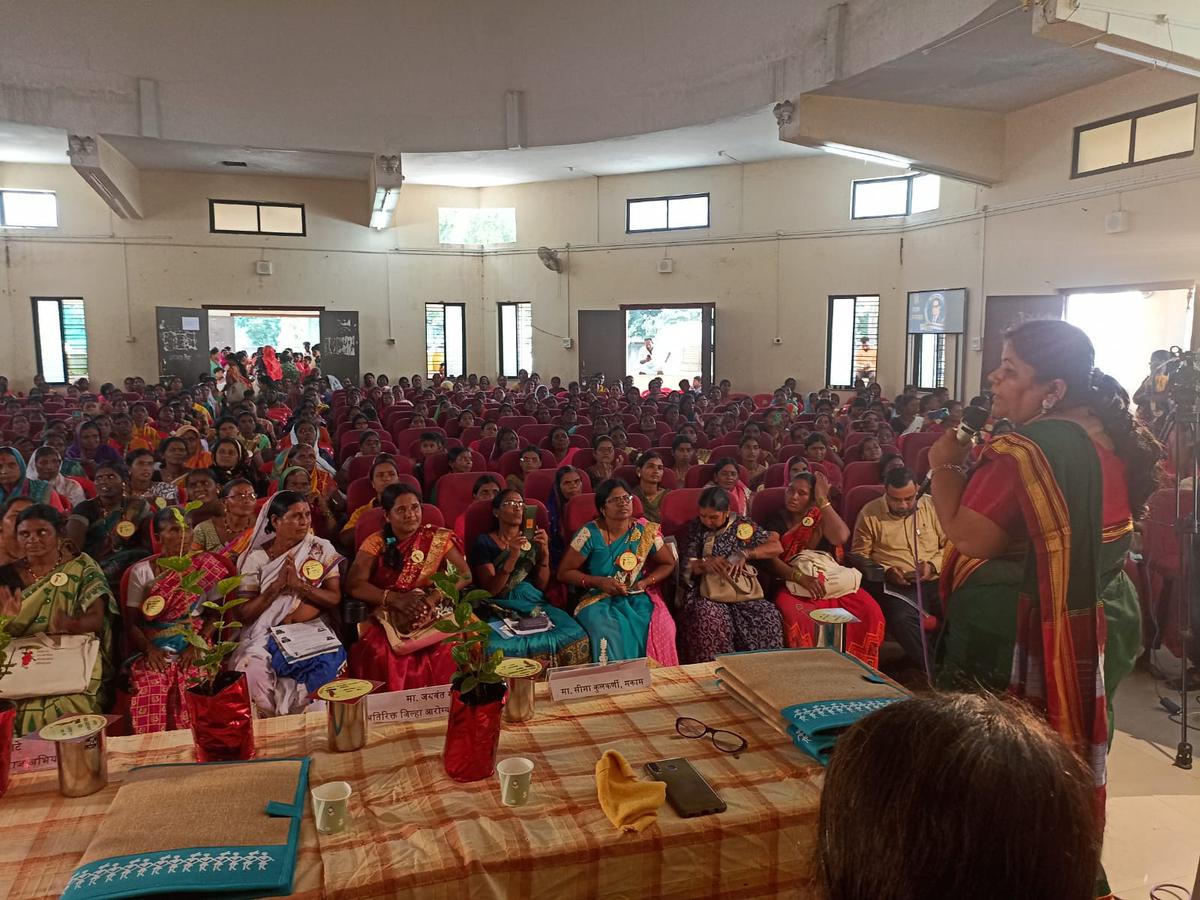 The Women Sugarcane Cutters’ Conference held in Beed district