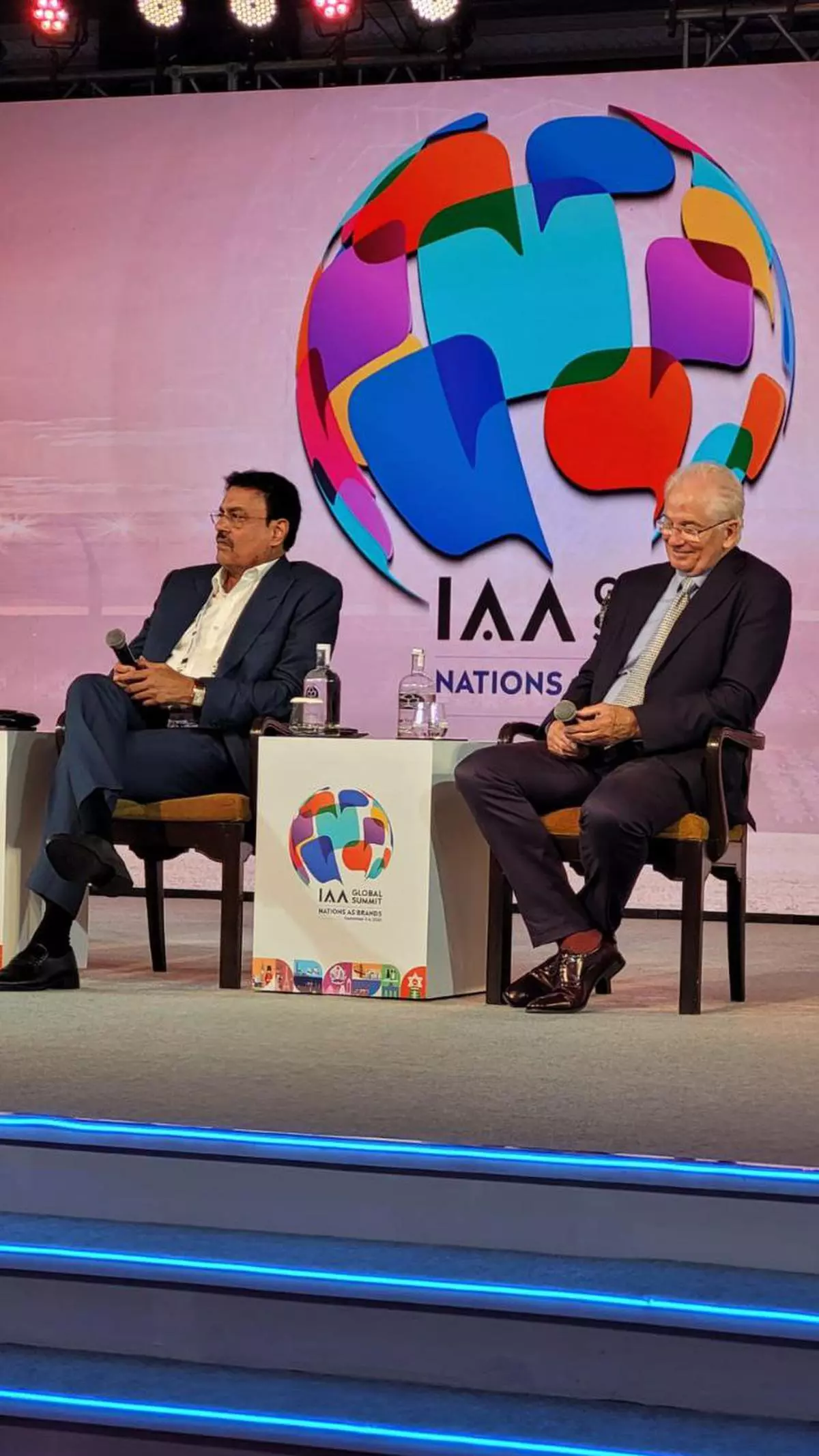 Dilip Vengsarkar and David Gower during a panel discussion on the evolution of Cricket at the International Advertising Association’s Global Summit on Nations.