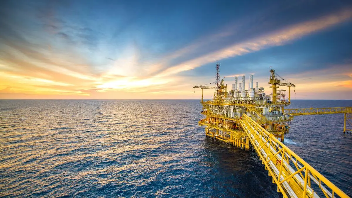 Interplay between Dated Brent and Brent futures